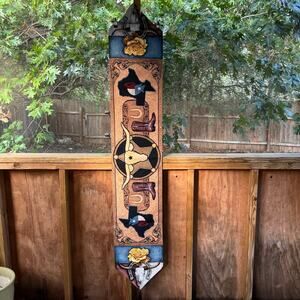 The Manual Woodworkers & Weavers Inc. Texas Theme Table runner 12 X 72